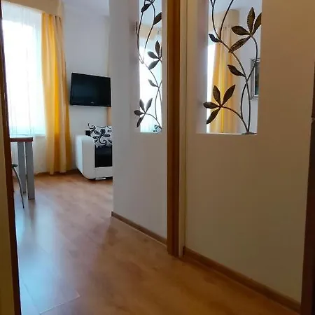 Üdülőközpont Flora